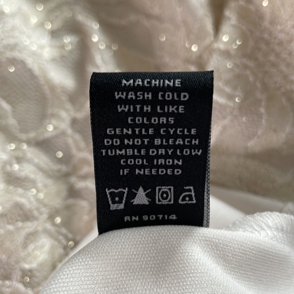 S.Levine Ivory Lace dress - Picture 6 of 6